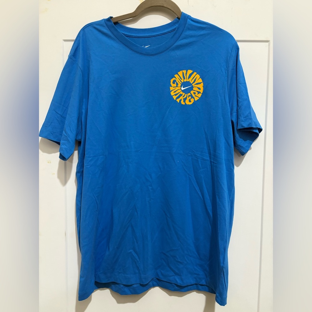 Men’s Nike T-Shirt. Dry Fit. Size L. NEW with tags. “Nike Running”.